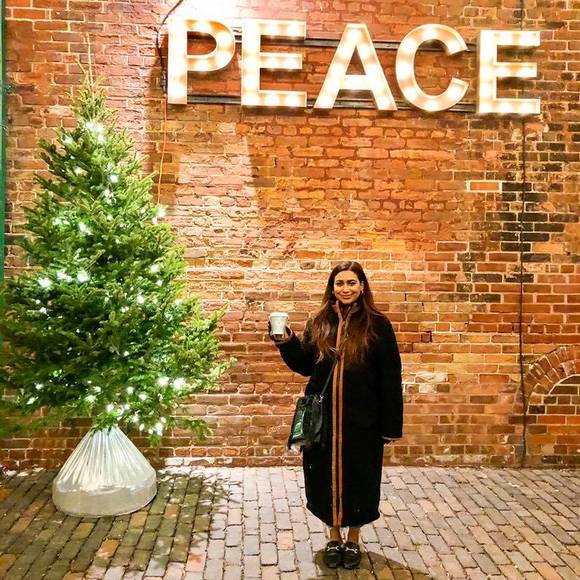 Meet your Posher, Ashley - Picture 1 of 1